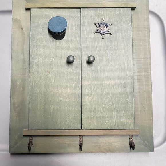 collectible Police 3-D shadow type box. - Picture 2 of 2